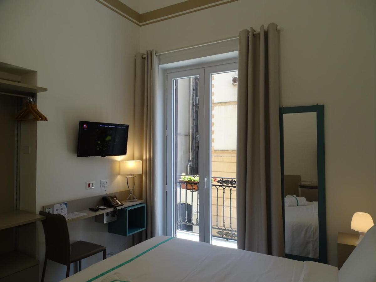 Le Quattro Stagioni - Rooms & Suites Palermo Exterior photo